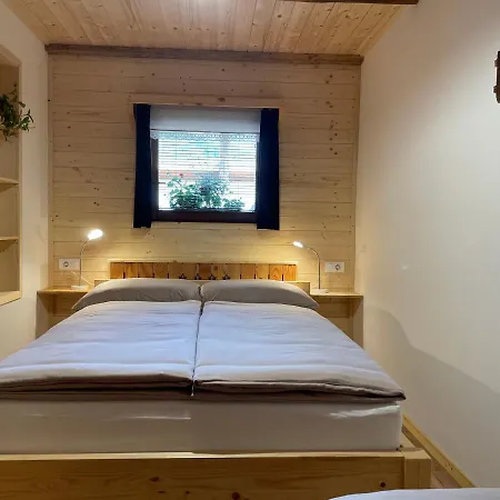 Apartma Korosec Apartment