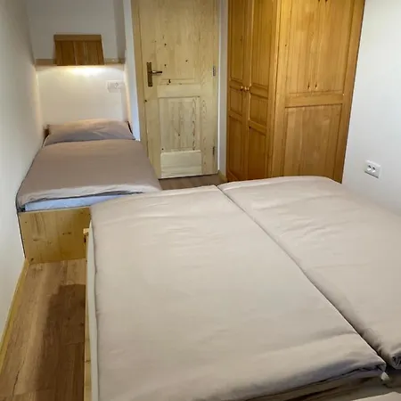 Apartma Korosec *